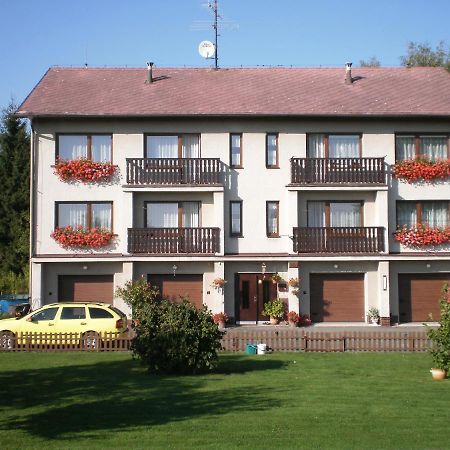 Apartman Orlik Nad Vltavou Orlík Exterior foto